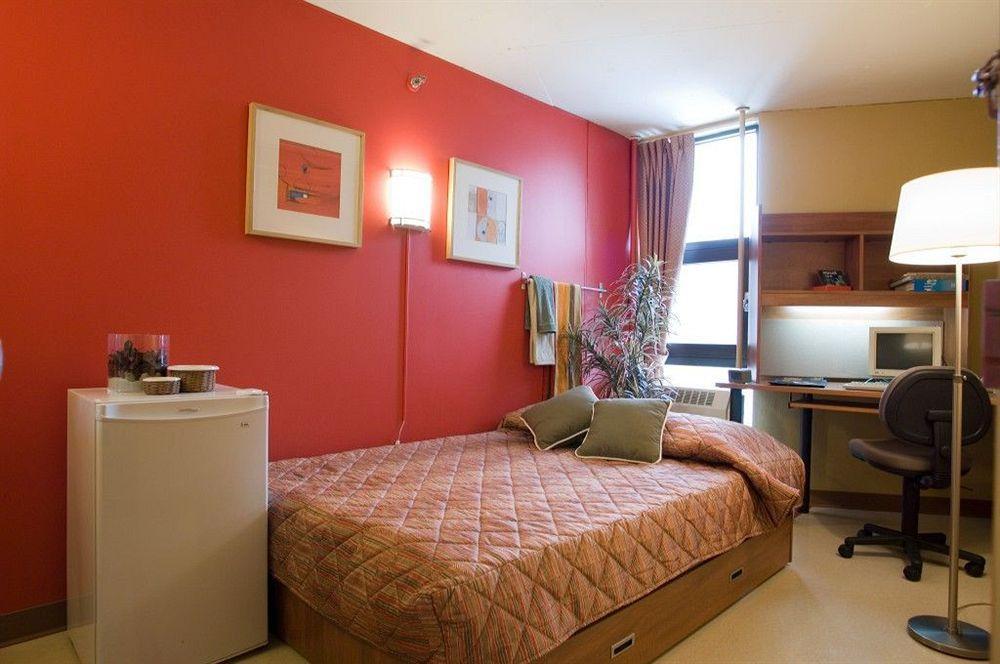 Zum Auberge D'Ete - Universite De Μόντρεαλ Εξωτερικό φωτογραφία