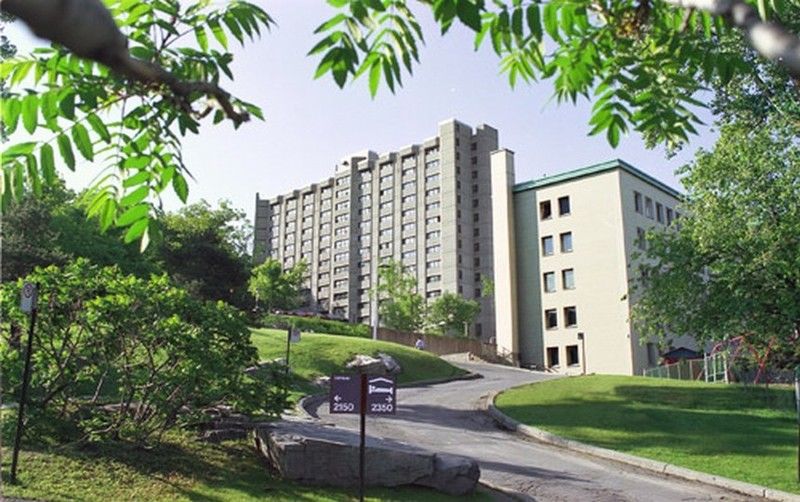 Zum Auberge D'Ete - Universite De Μόντρεαλ Εξωτερικό φωτογραφία